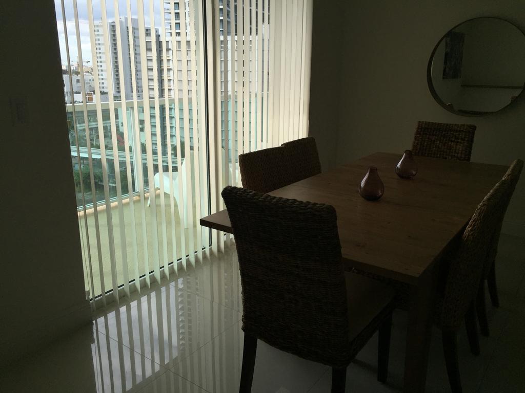 Lyx Suites At One Broadway In Brickell Miami Exterior foto