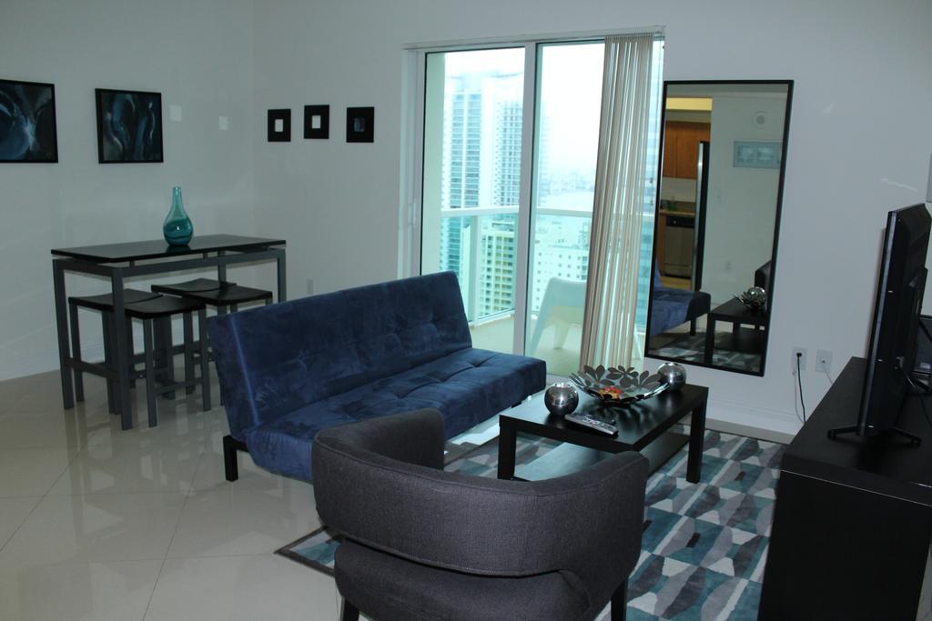 Lyx Suites At One Broadway In Brickell Miami Exterior foto
